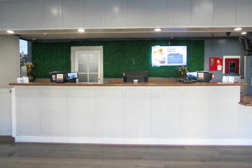 Capri Suites Anaheim